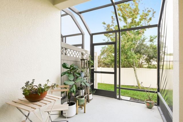 11636 CROWNED SPARROW LANE, Tampa, FL 33626