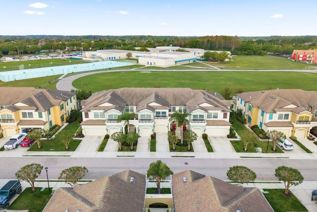 11636 CROWNED SPARROW LANE, Tampa, FL 33626