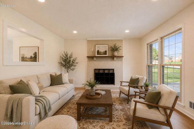 3902 Bristol Oaks Dr, Jeffersontown, KY 40299