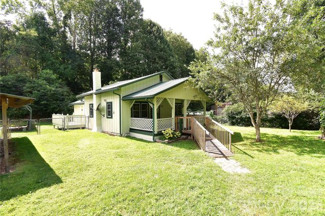 2124 Pisgah Highway, Candler, NC 28715