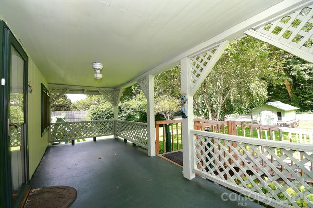 2124 Pisgah Highway, Candler, NC 28715