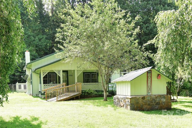 2124 Pisgah Highway, Candler, NC 28715