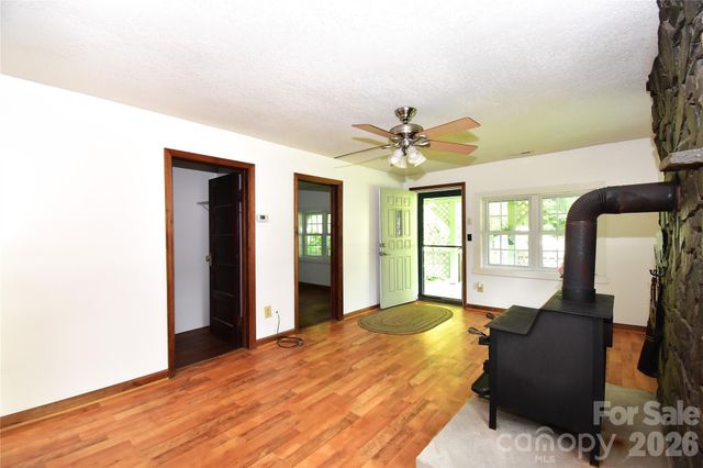 2124 Pisgah Highway, Candler, NC 28715