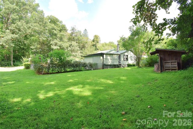 2124 Pisgah Highway, Candler, NC 28715