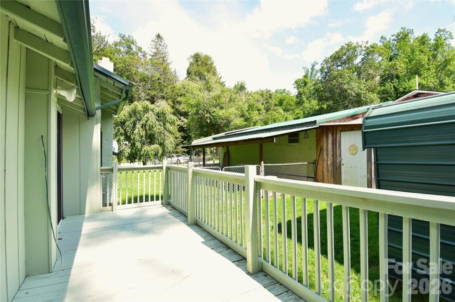 2124 Pisgah Highway, Candler, NC 28715