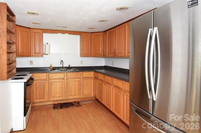 2124 Pisgah Highway, Candler, NC 28715