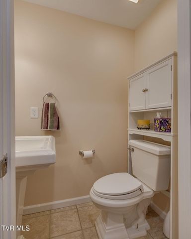 306 West Chestnut Street, Johnson City, TN 37604