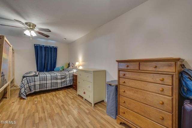 306 West Chestnut Street, Johnson City, TN 37604