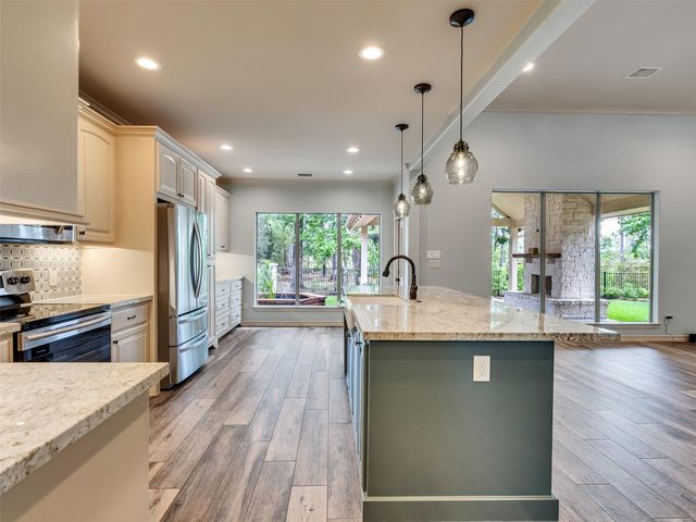 18005 Cindy Lane, Conroe, TX 77302