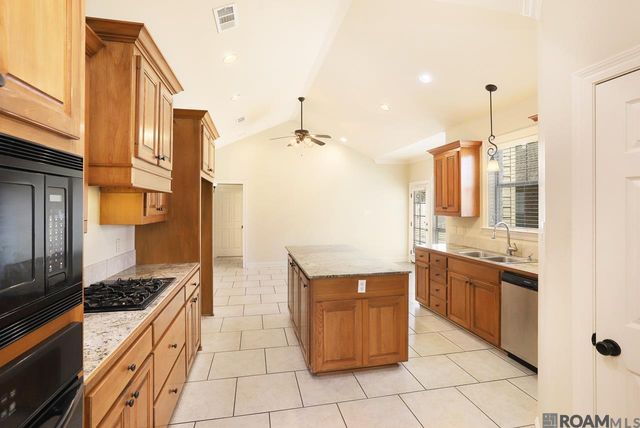 37184 Mindy Way Ave, Prairieville, LA 70769