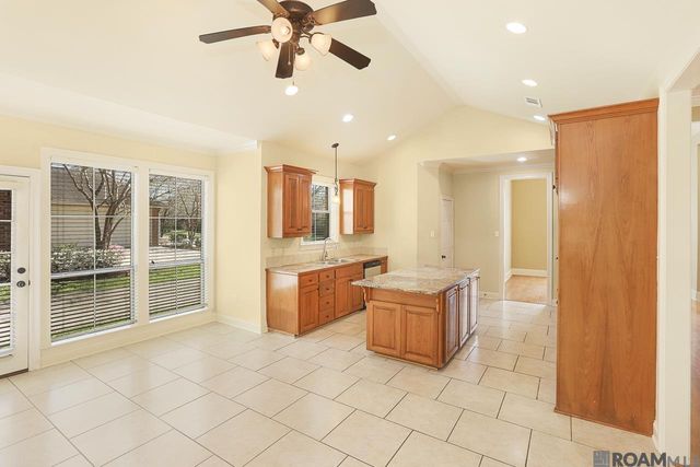 37184 Mindy Way Ave, Prairieville, LA 70769