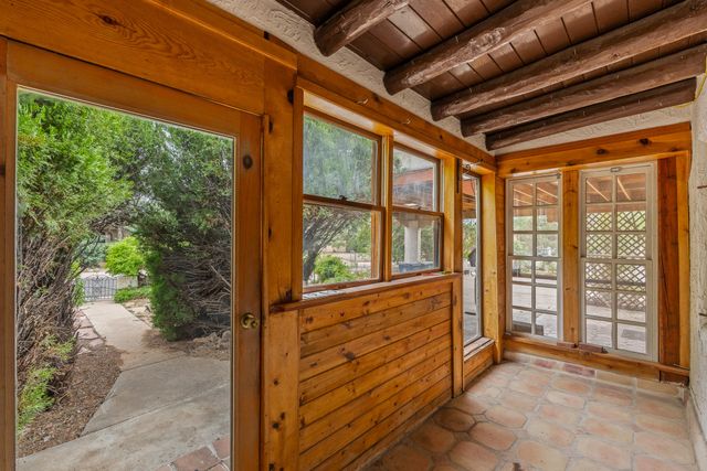 1949 Hano Road, Santa Fe, NM 87505
