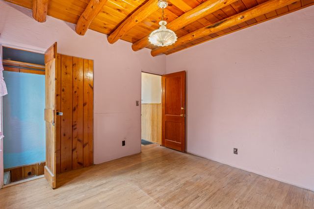 1949 Hano Road, Santa Fe, NM 87505