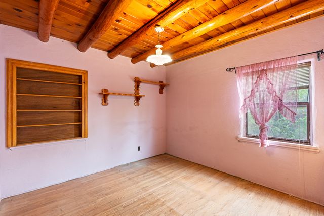 1949 Hano Road, Santa Fe, NM 87505