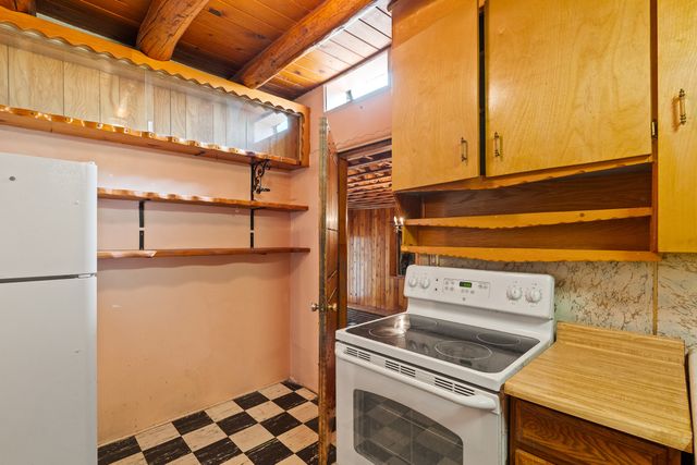 1949 Hano Road, Santa Fe, NM 87505