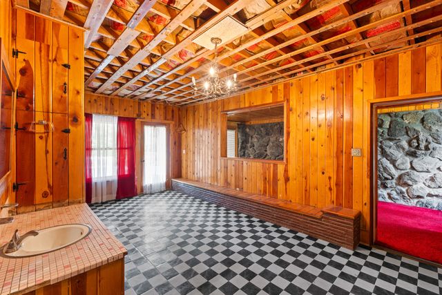 1949 Hano Road, Santa Fe, NM 87505
