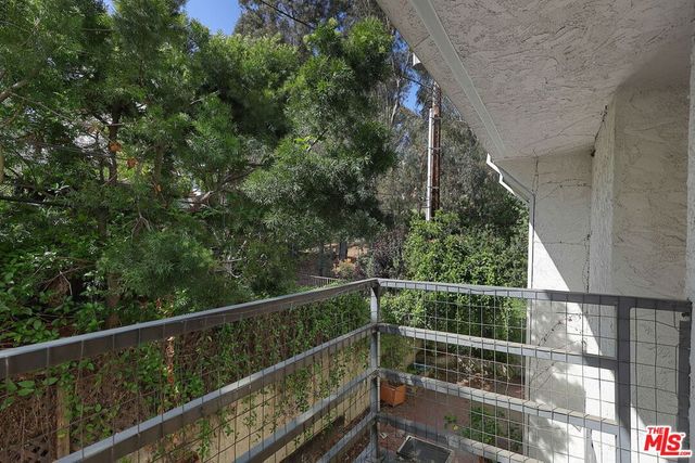 11601 Montana Avenue 6, Los Angeles, CA 90049
