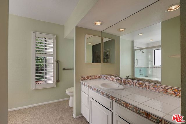 11601 Montana Avenue 6, Los Angeles, CA 90049