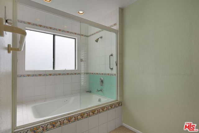 11601 Montana Avenue 6, Los Angeles, CA 90049