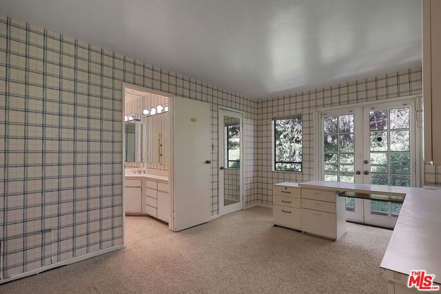 11601 Montana Avenue 6, Los Angeles, CA 90049
