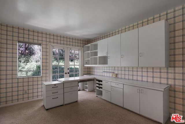 11601 Montana Avenue 6, Los Angeles, CA 90049