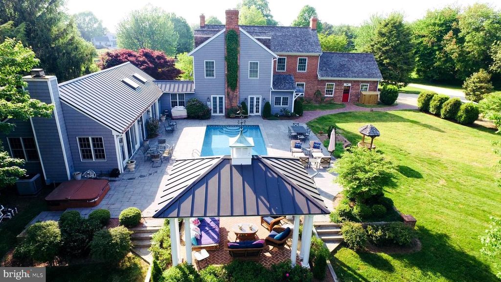 Image 3 of property listing at 213 COLUMBIA LN, Stevensville, MD 21666