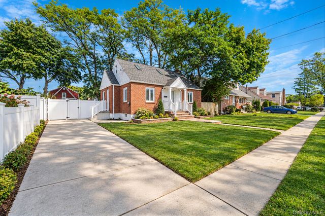 167 Stanton Boulevard, Uniondale, NY 11553