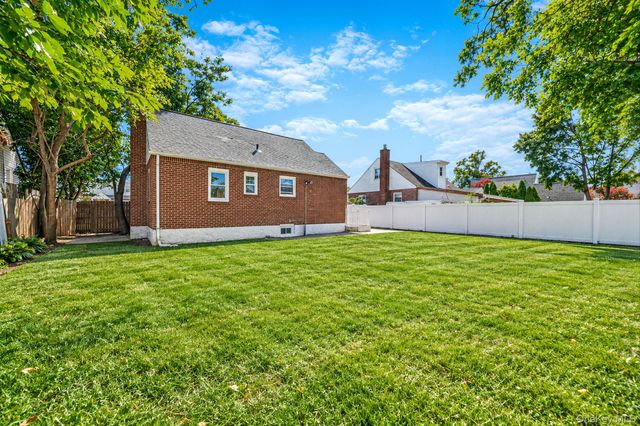 167 Stanton Boulevard, Uniondale, NY 11553