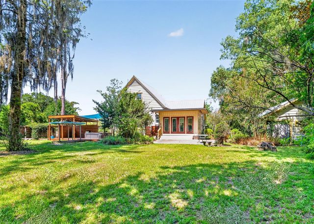 1220 NW 18TH AVENUE, Gainesville, FL 32609