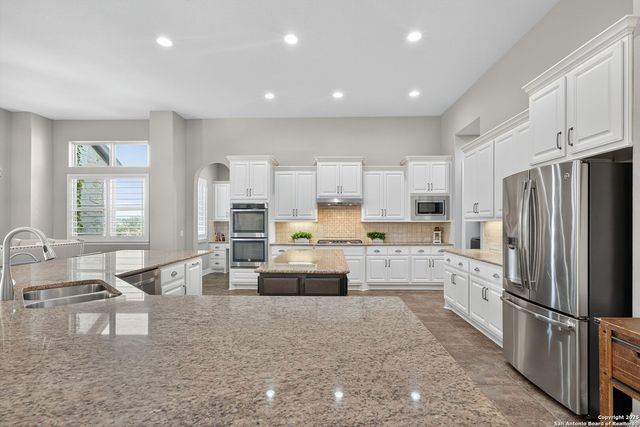 28827 BALCONES CRK, Boerne, TX 78006