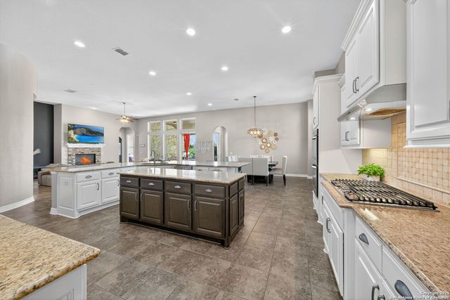 28827 BALCONES CRK, Boerne, TX 78006