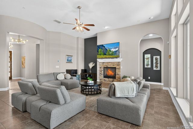 28827 BALCONES CRK, Boerne, TX 78006