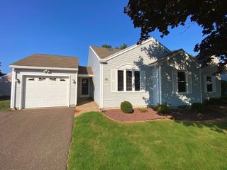 101 Alvord Place 101, South Hadley, MA 01075