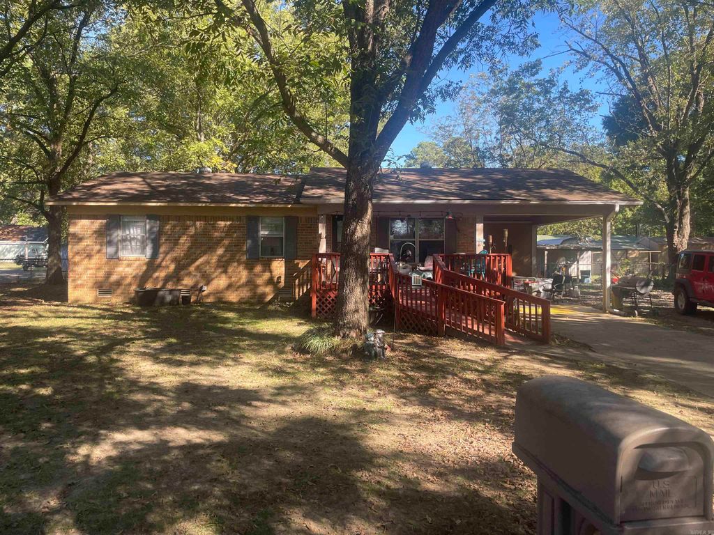 804 W Indiana Streets, Beebe, AR 72012