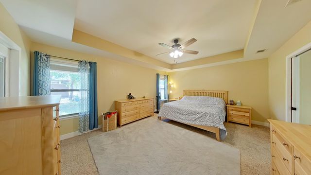 6639 Castlewood Street, Navarre, FL 32566