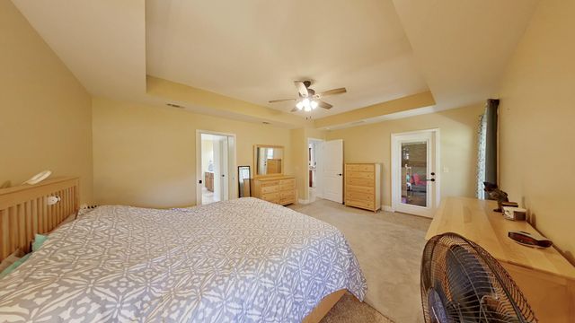 6639 Castlewood Street, Navarre, FL 32566