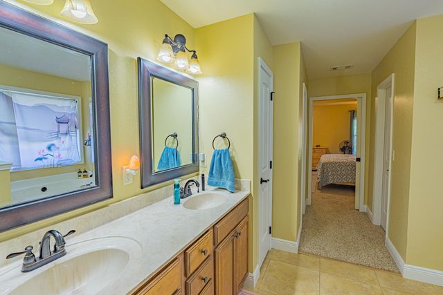 6639 Castlewood Street, Navarre, FL 32566