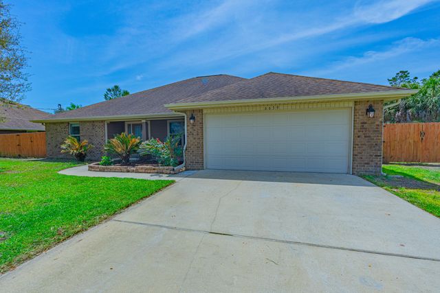 6639 Castlewood Street, Navarre, FL 32566