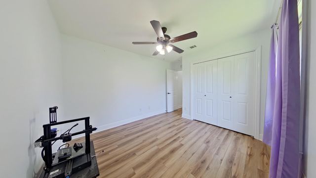 6639 Castlewood Street, Navarre, FL 32566