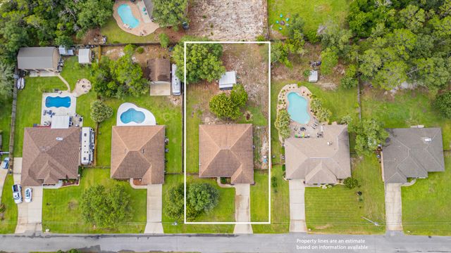 6639 Castlewood Street, Navarre, FL 32566