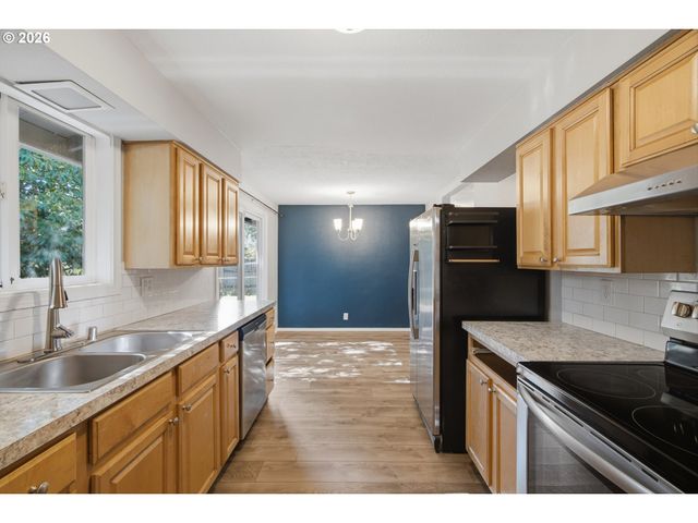 826 B St, Washougal, WA 98671