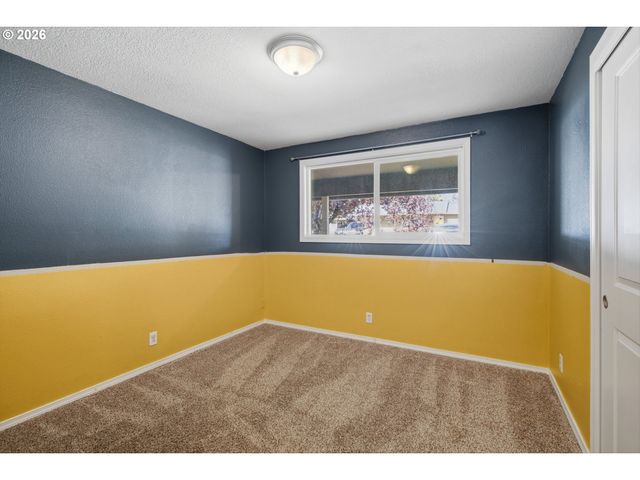 826 B St, Washougal, WA 98671