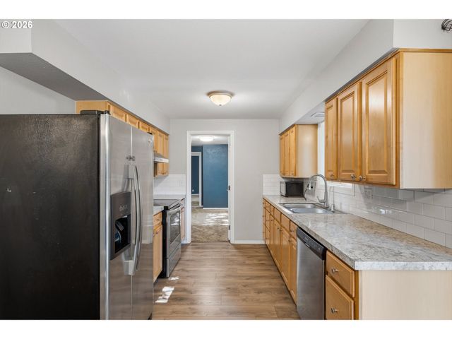 826 B St, Washougal, WA 98671