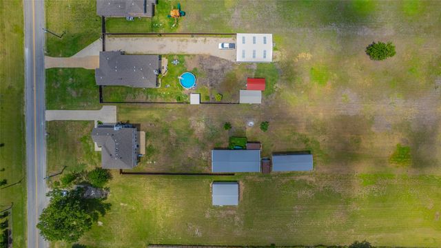 14797 County Road 489, Nevada, TX 75173