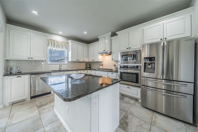 14797 County Road 489, Nevada, TX 75173