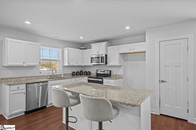 2034 Wexley Court, Boiling Springs, SC 29316