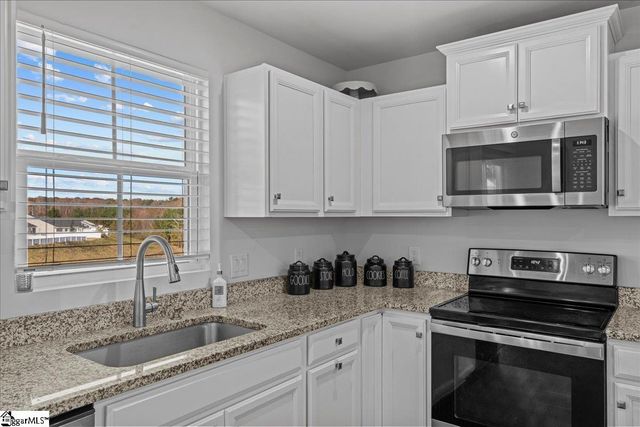 2034 Wexley Court, Boiling Springs, SC 29316