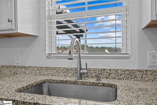 2034 Wexley Court, Boiling Springs, SC 29316