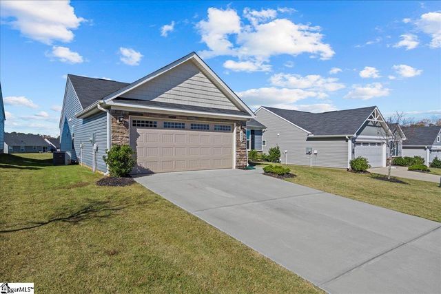 2034 Wexley Court, Boiling Springs, SC 29316