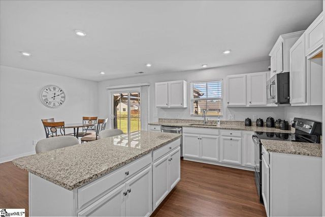 2034 Wexley Court, Boiling Springs, SC 29316